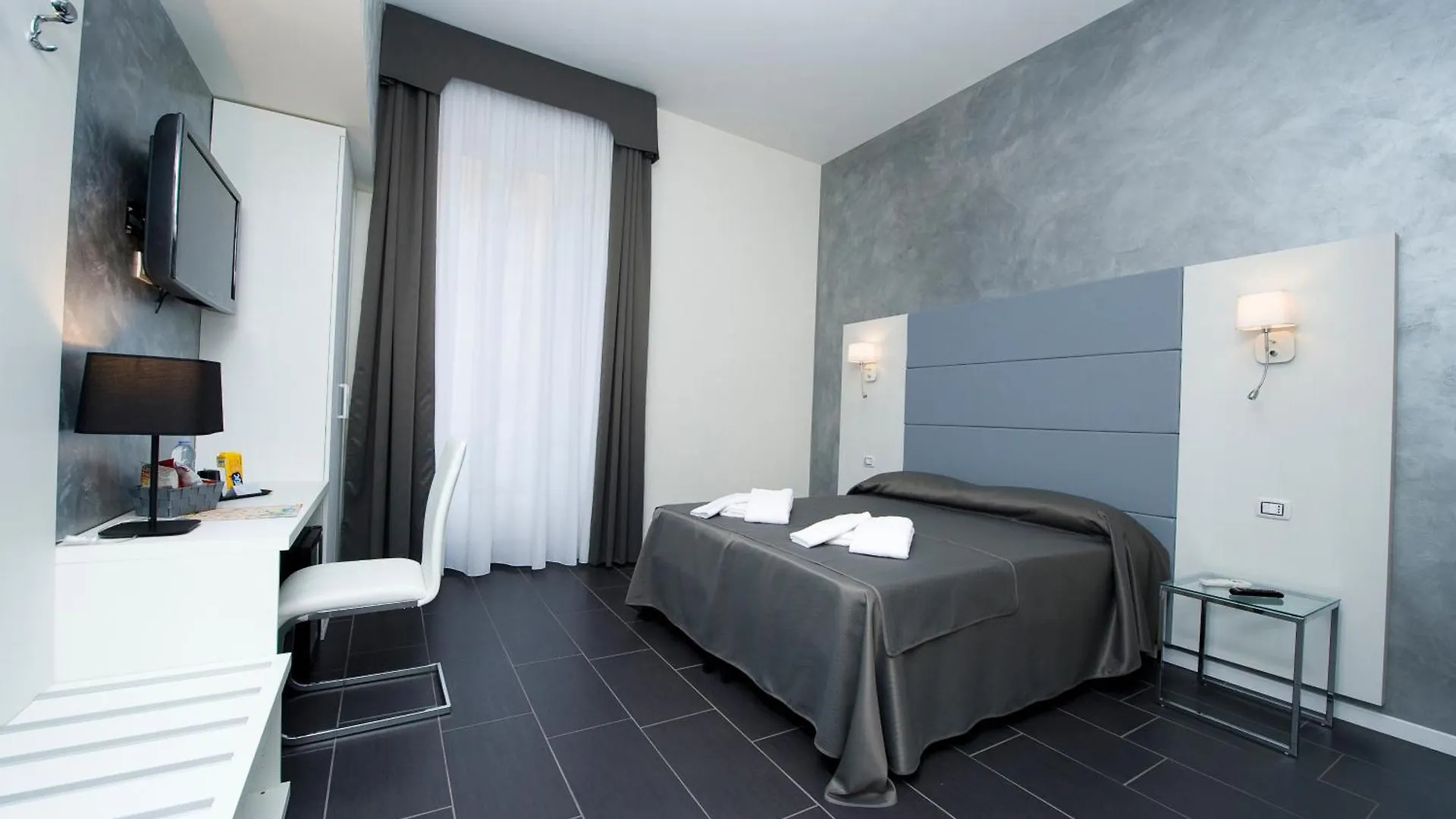 Guest house Grey&White
