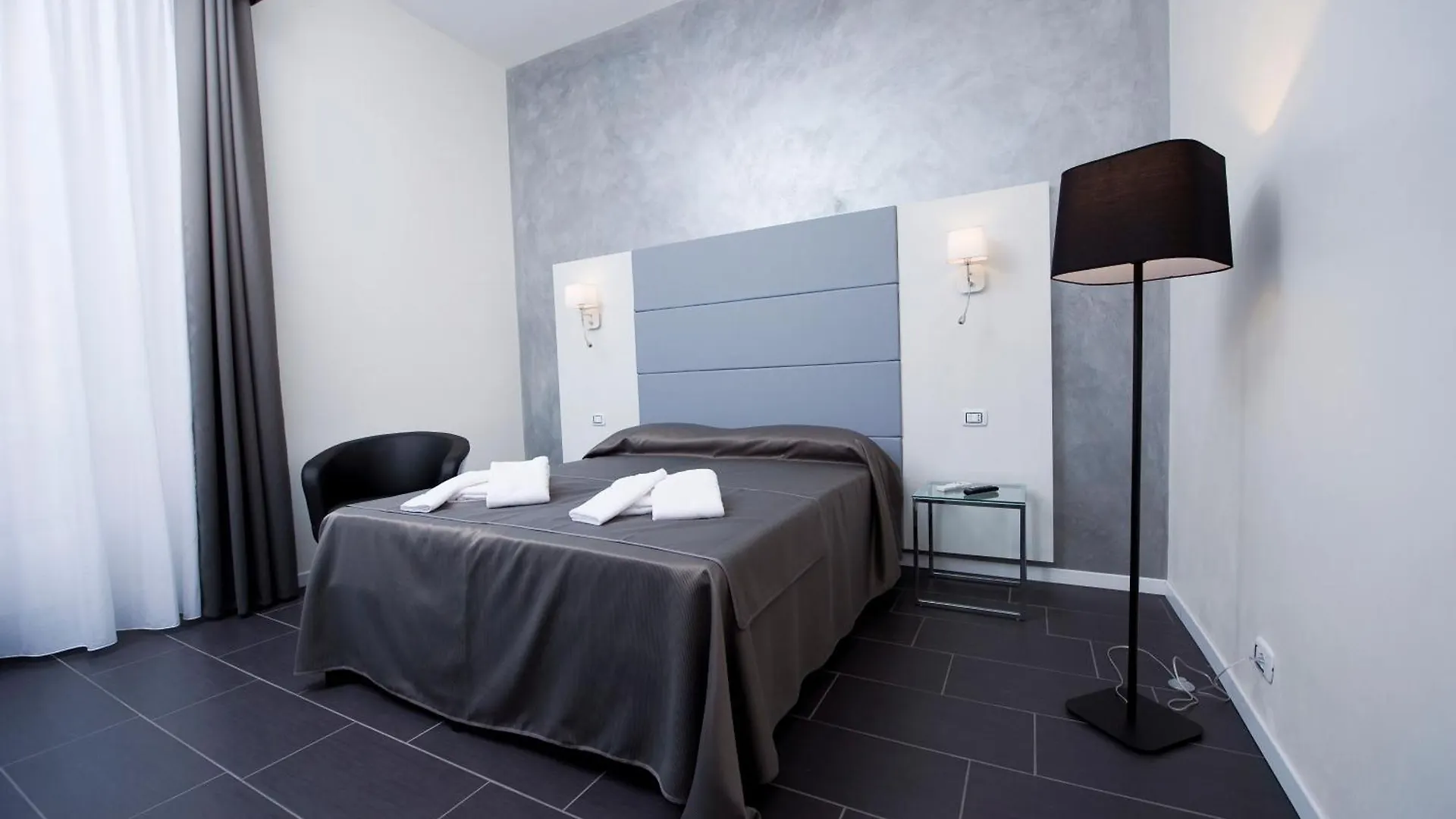 Grey&White Guest house Rome